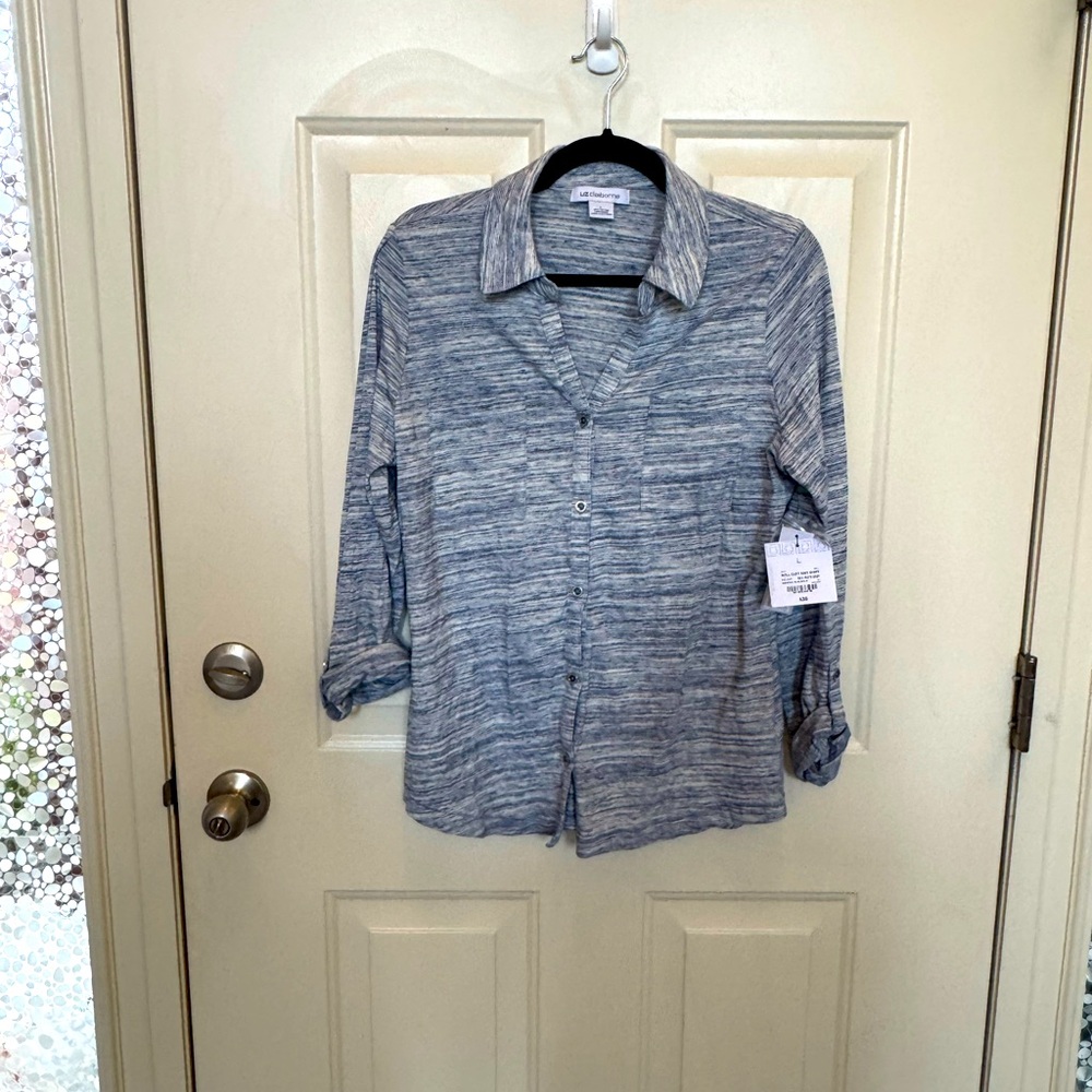 NEW!!  Liz Claiborne Women’s Button down Roll Sleeve Size Large